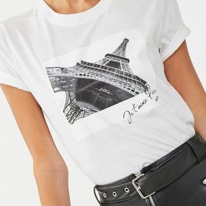 Forever 21 Paris/eiffel tower T-Shirt in Black and White, Size- Medium